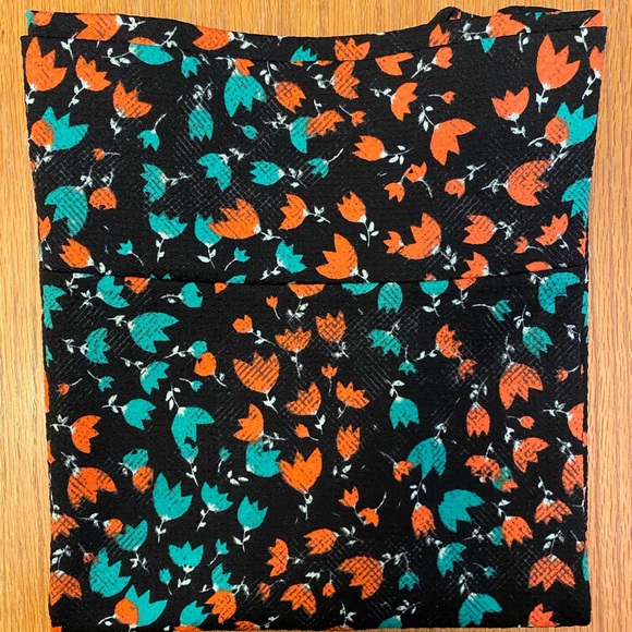 NWT LuLaRoe Cassie Skirt - Picture 2 of 12